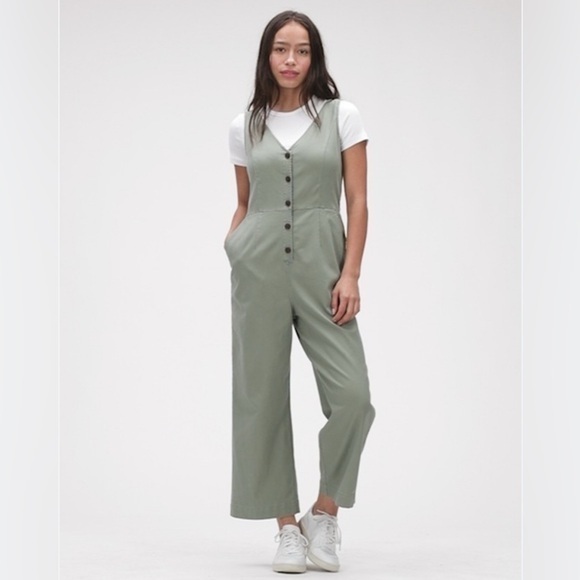 GAP Pants - GAP | sage green Tencell button front jumpsuit size 6